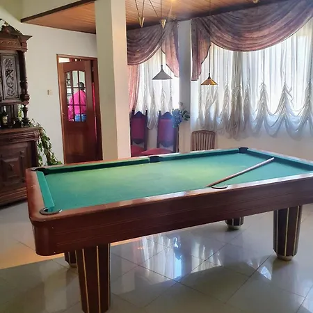 Daire Guest House Amadora *